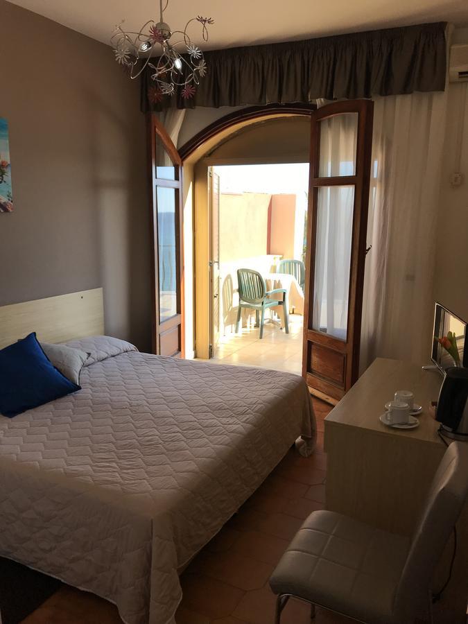 Hotel La Sirenetta Giardini Naxos Exterior photo